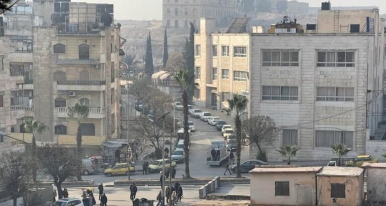 استمرار الحصار على حيي الشيخ مقصود والأشرفية ذوي الغالبية الكردية في مدينة حلب Sheikh-Maqsoud